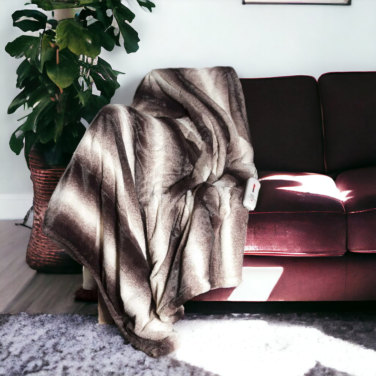 50" X 60" Brown And White Modern Contemporary Heated  Throw Blankets